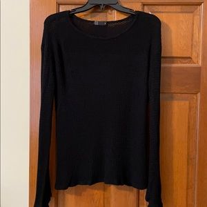 M/C black bell sleeves sweater